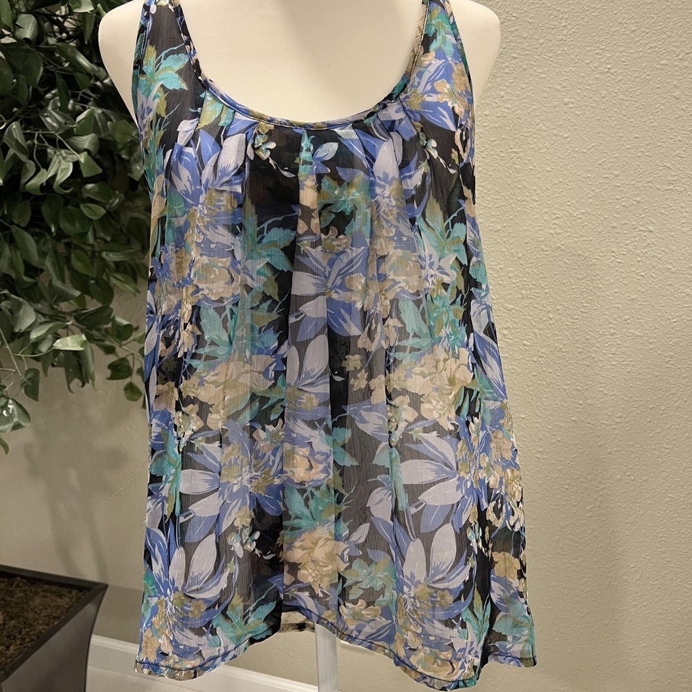 Flower Print Spring Top - Picture 2 of 4